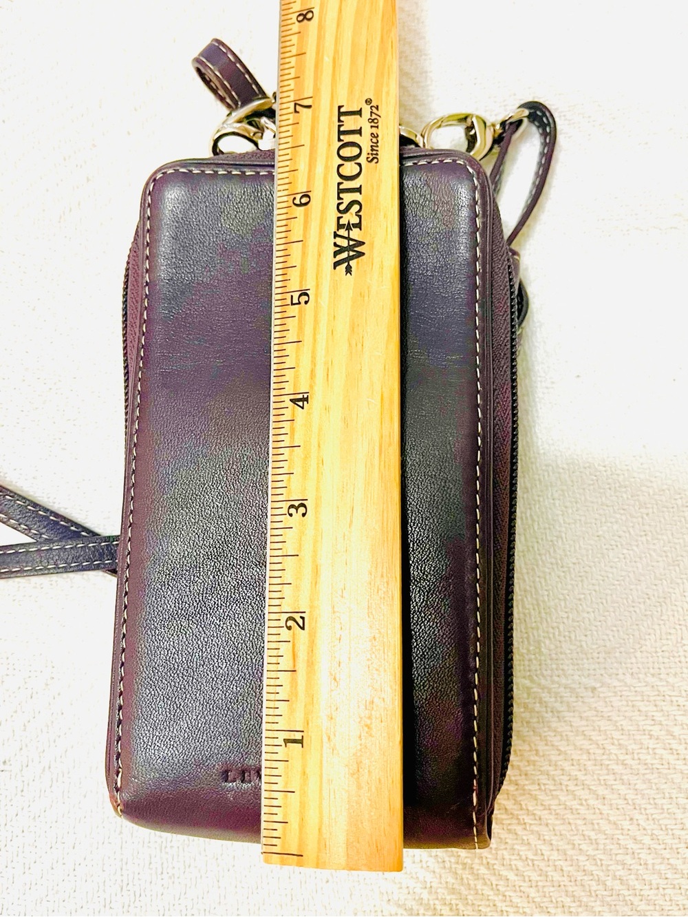Adorable True Leather Crossbody in Beautiful Rich Plum - Picture 7 of 8